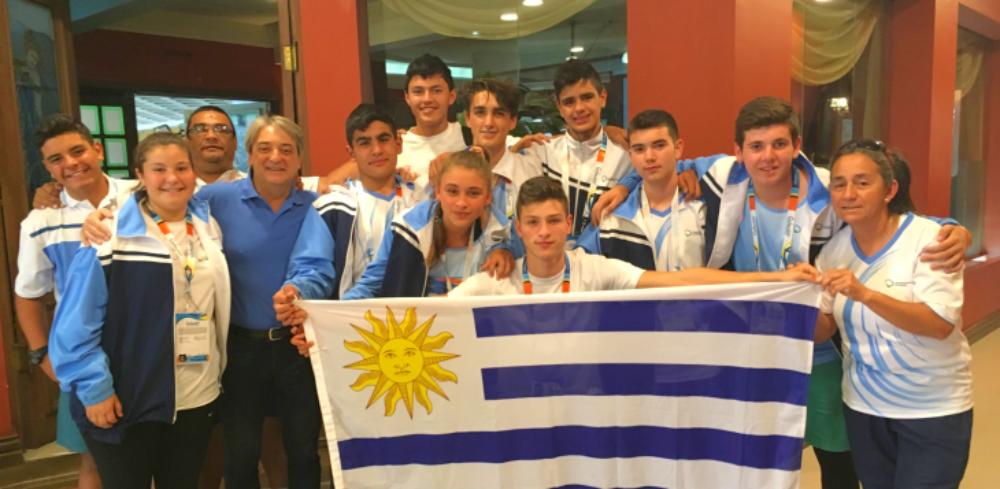 Estudiantes-uruguayios